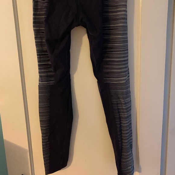 Nike light up leggings - Picture 2 of 2